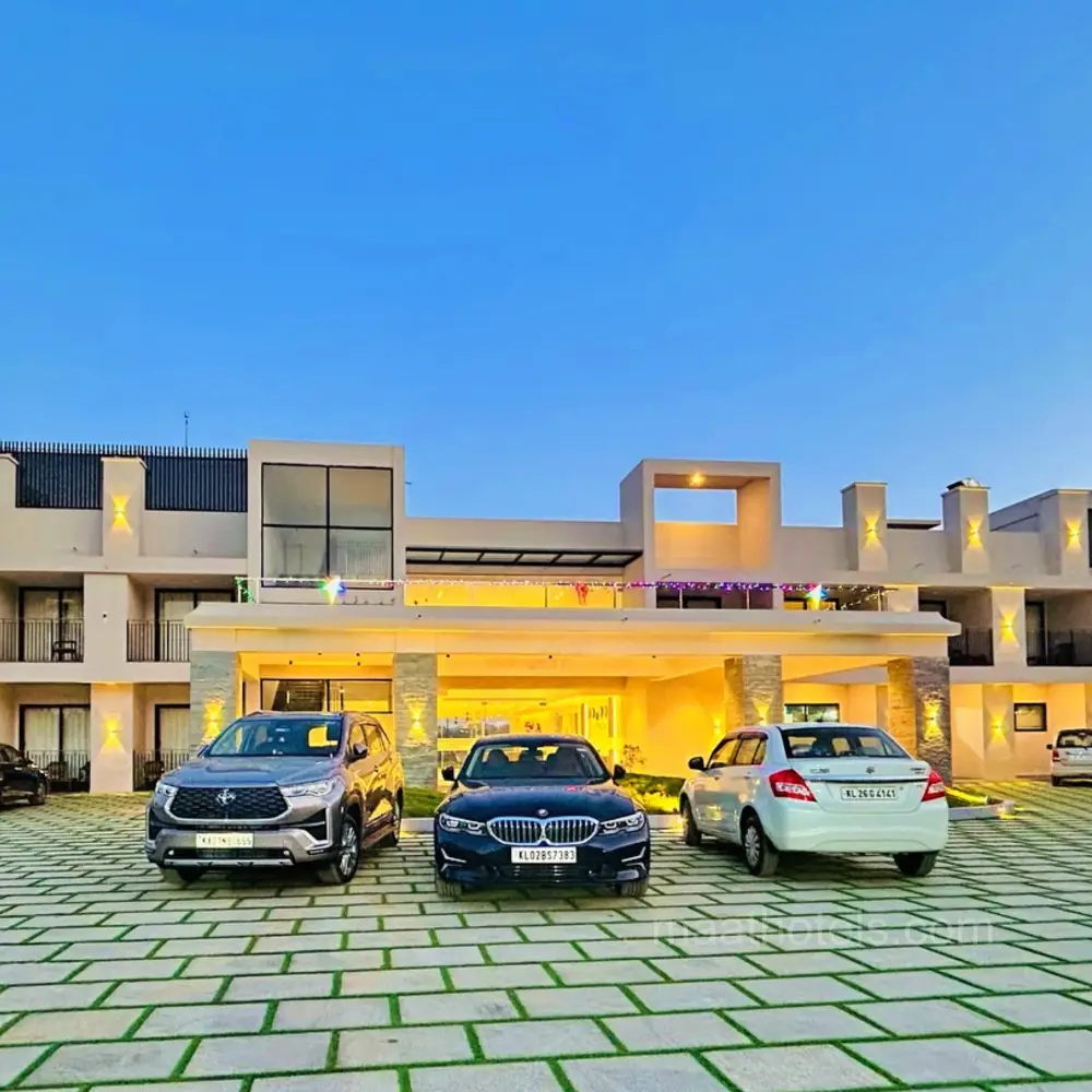 luxury stays vagamon