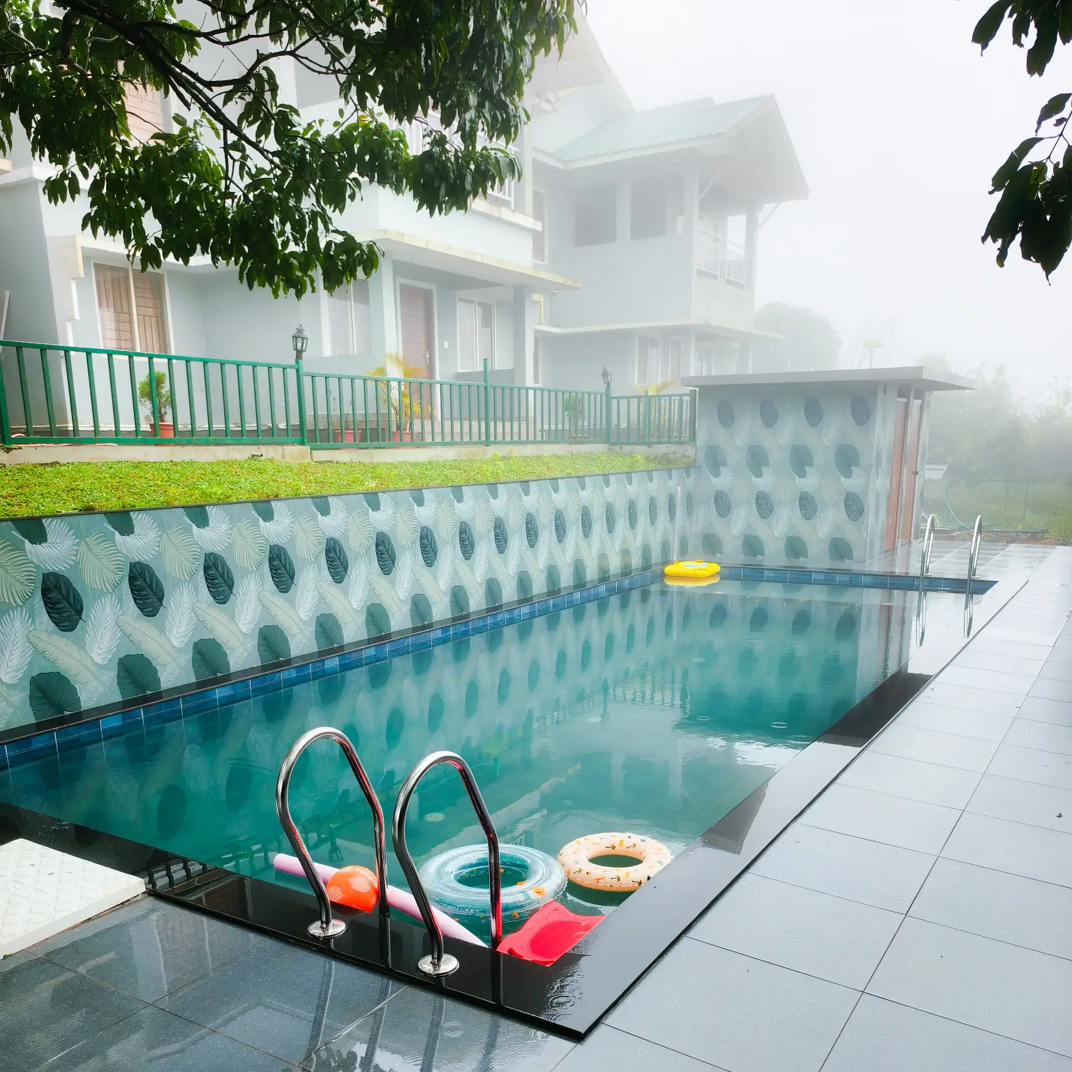 vagamon pool resort